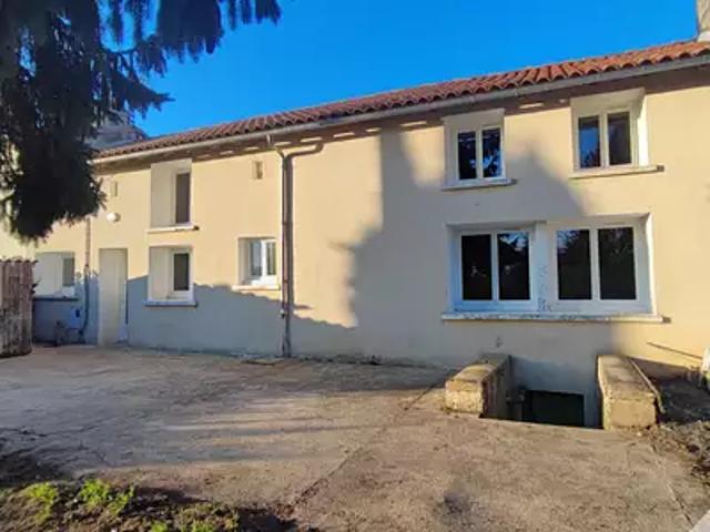 Maison vente à Montmorillon, Mauprévoir
