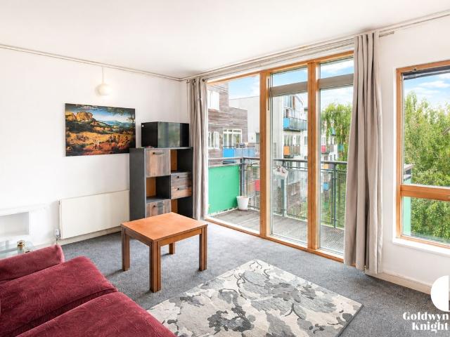 Apartment for rent in East Greenwich, Greater London