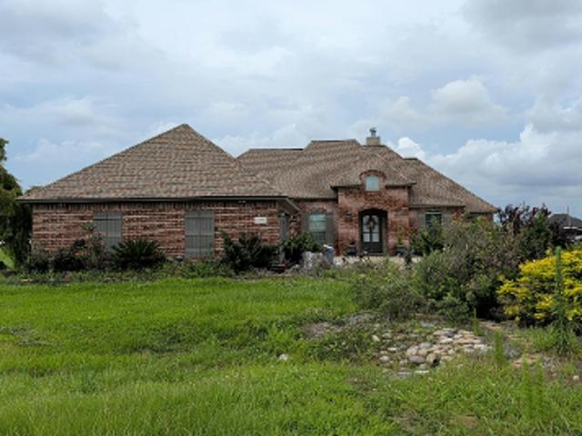 House for sale in Iowa, Louisiana