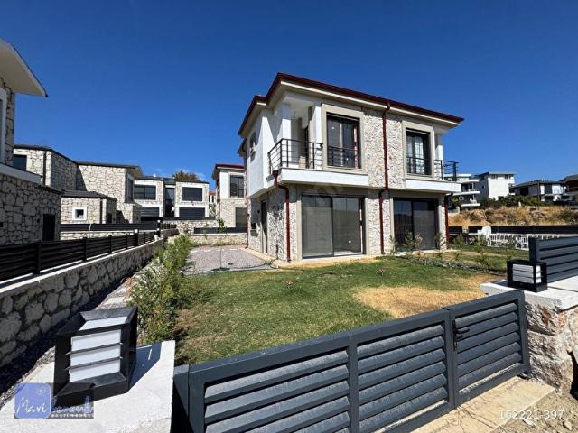 Merkez Mahallesi, Karaburun içerisinde satılık Villa