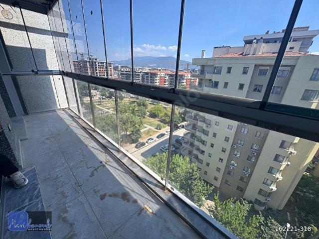 Bayrakli, İzmir içerisinde satılık mülk