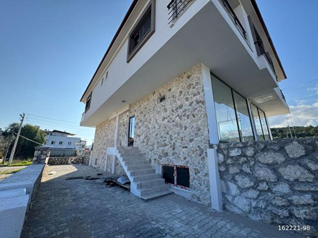 Karaburun, İzmir içerisinde satılık Ofis