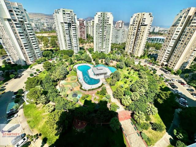 İzmir içerisinde satılık mülk