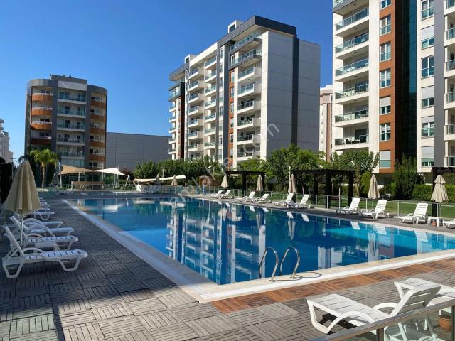 Çiğli, İzmir içerisinde kiralık mülk