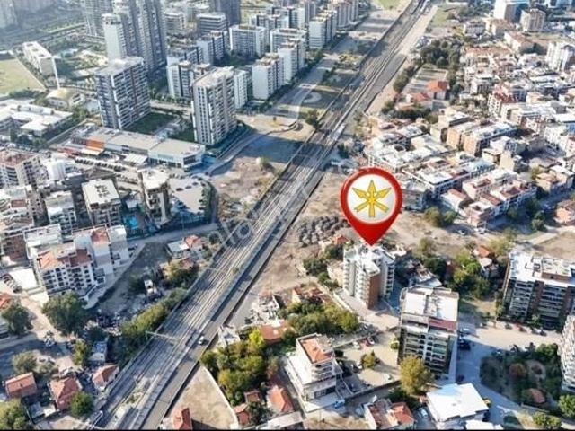 Karşiyaka, İzmir içerisinde satılık mülk