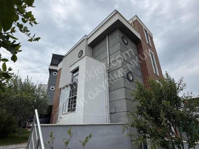 Seferihisar, İzmir içerisinde satılık Villa