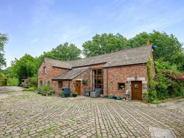 House for sale in Roby Mill, Lancashire