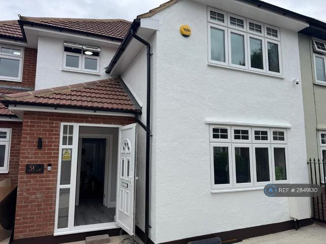 House for rent in Collier Row, Greater London