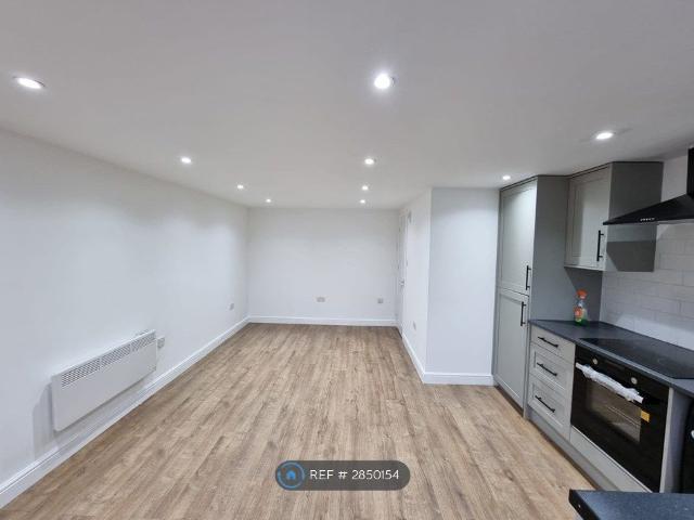 Studio for rent in Greater London