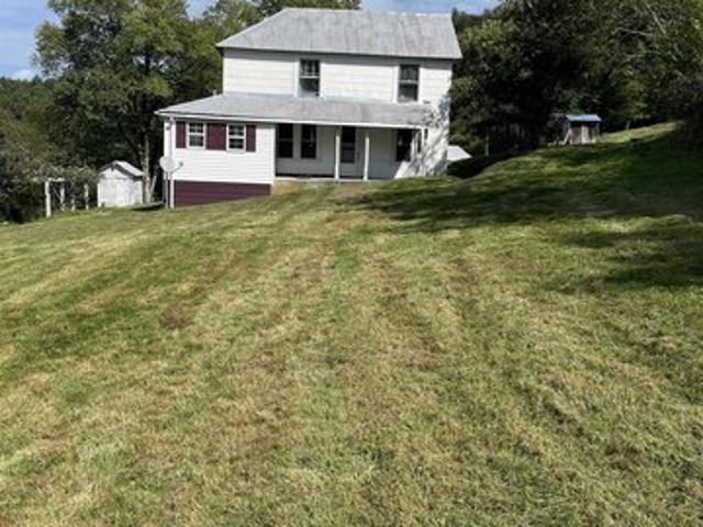 House for sale in Max Meadows, Wythe County