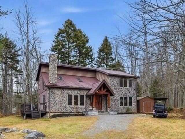 House for sale in Cresco, Pennsylvania