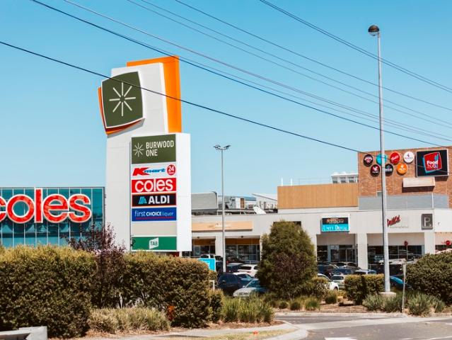 Showroom for rent in Burwood