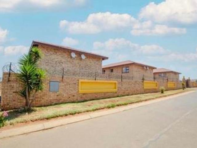 Commercial for sale in Roodepoort