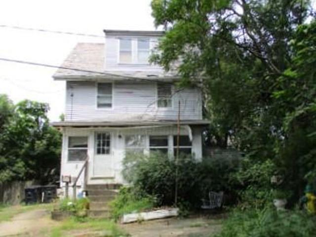 House for sale in Summit, Ohio