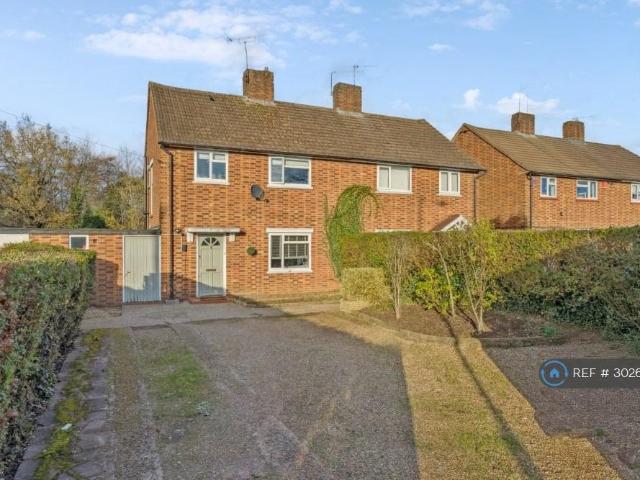 House for rent in Beaconsfield, Knotty Green