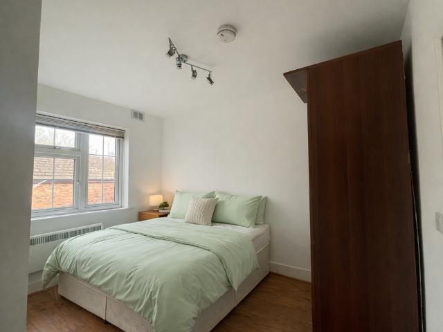 Studio for rent in Northwood Green Lane, Greater London