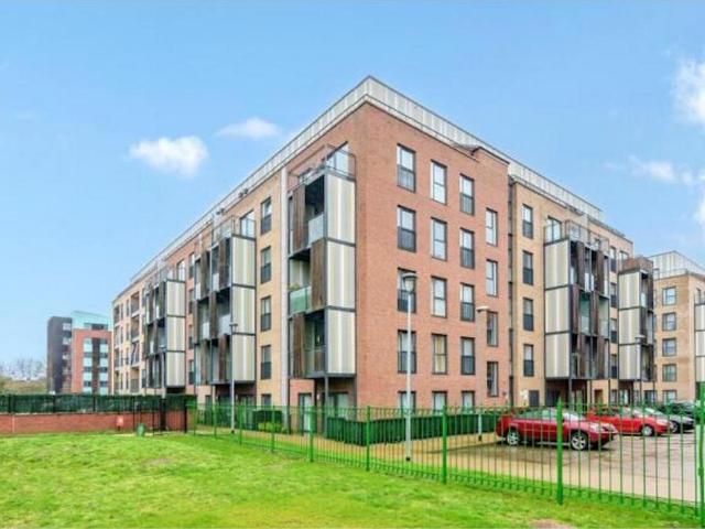 Apartment for rent in Rush Green, Greater London