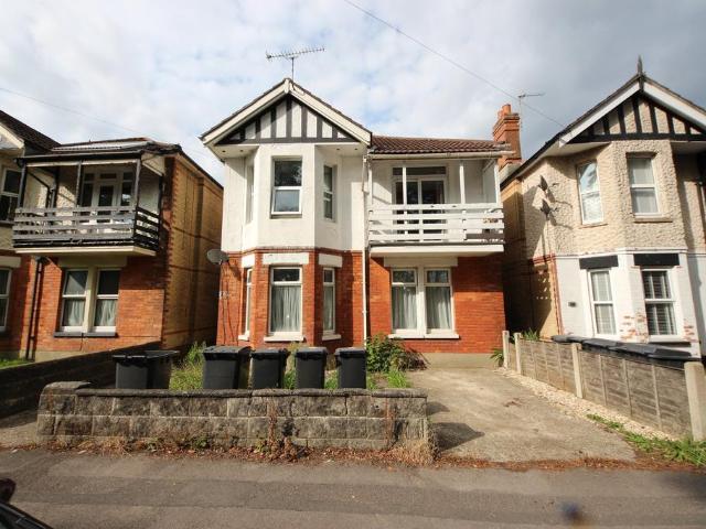 Apartment for rent in Charminster, Bournemouth