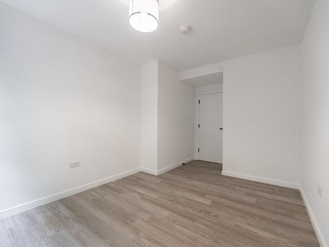 Apartment for rent in Glenburn, Scotland