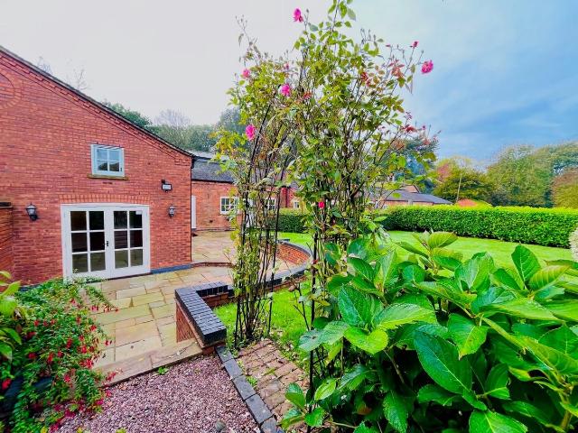 House for rent in Beamhurst, Staffordshire
