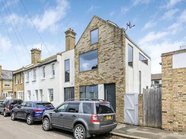 House for sale in Twickenham, Isle Of Man