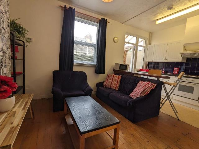 House for rent in Newtown, Exeter