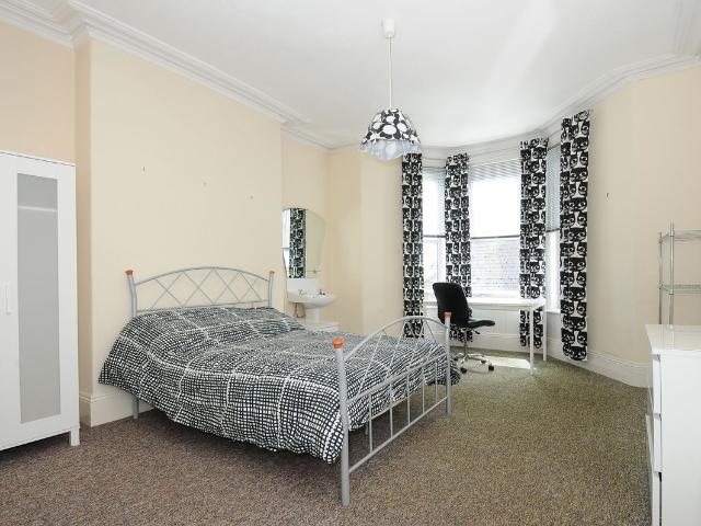 Room for rent in Greenbank, Mount Wise