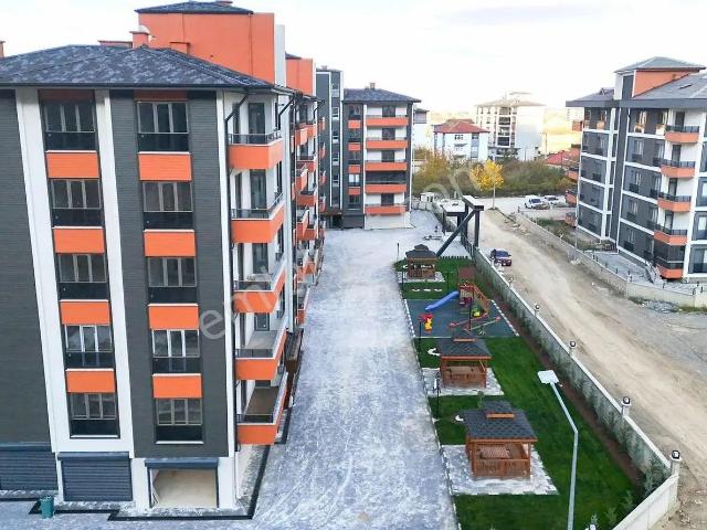 Yarenler, Akşehir içerisinde satılık mülk