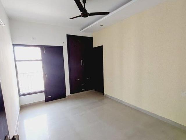 Flat for rent in Zirakpur, Punjab