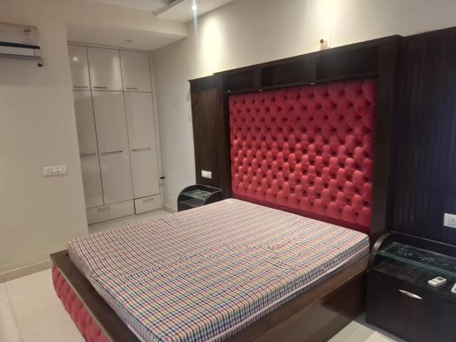 Flat for rent in Zirakpur, Punjab