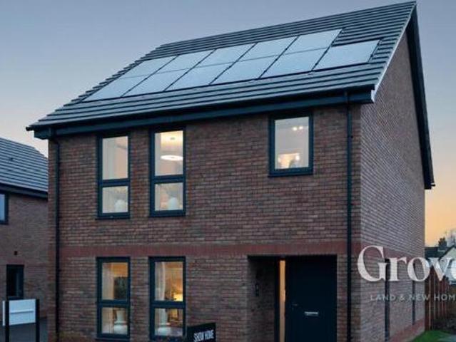 House for sale in Halesowen, West Midlands