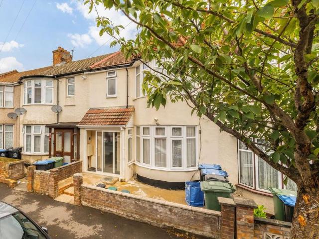 Apartment for rent in London Borough of Brent, Greater London