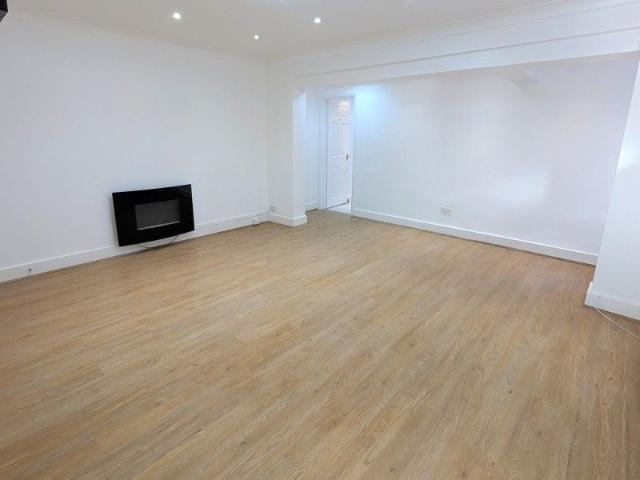 House for rent in Sheerwater, Woking