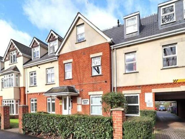 House for sale in Horsell, Woking