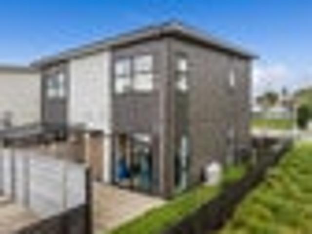 House for sale in Owhata, Oroua County