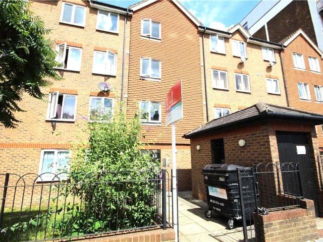 Apartment for rent in London Borough of Croydon, Thornton Heath