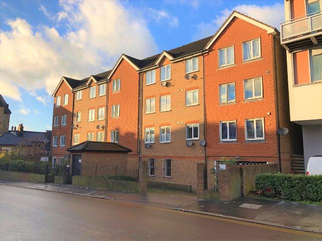 Apartment for rent in London Borough of Croydon, Thornton Heath