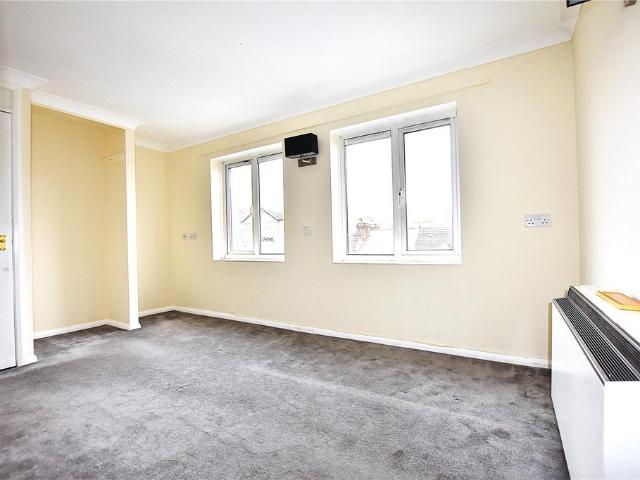 Apartment for rent in London Borough of Croydon, Thornton Heath