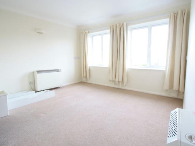 Studio for rent in London Borough of Croydon, Greater London
