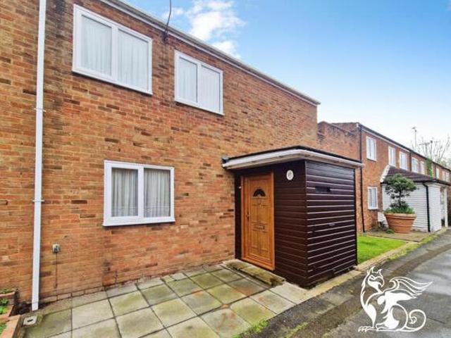 House for sale in Vange, Essex