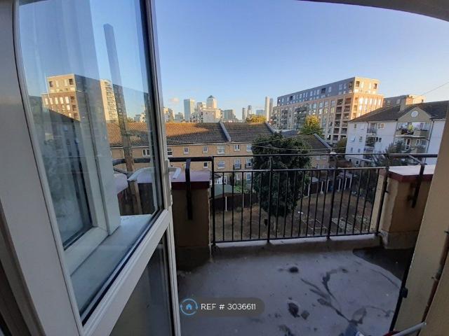 House for rent in Burdett Estate, Limehouse