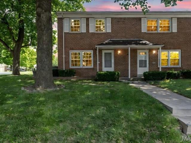 Condo for sale in Saint Charles Condo for sale in Saint Charles