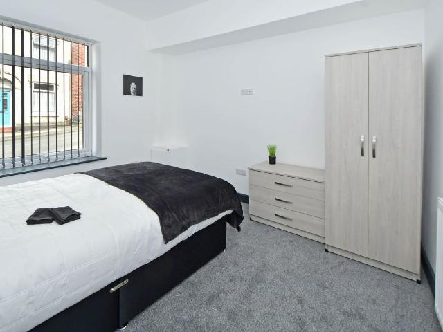 Room for rent in Hanley, Stoke-on-Trent