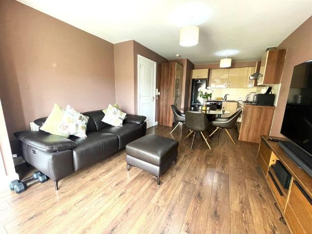 Apartment to rent in Mayeston, Dublin 11