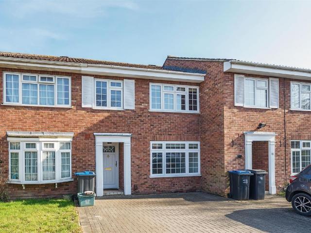 House for rent in Royal Borough of Kingston upon Thames, Greater London