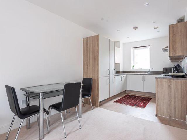 House for rent in London Borough of Hounslow, Heston