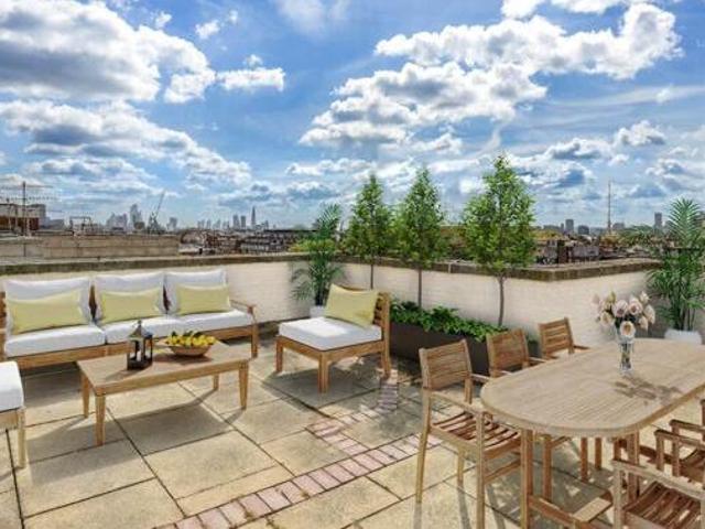 House for sale in Lyons, Greater London