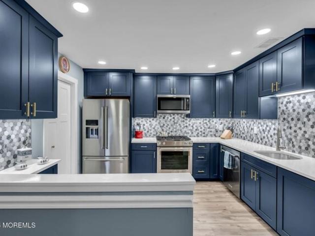 Condo for sale in Monmouth, New Jersey
