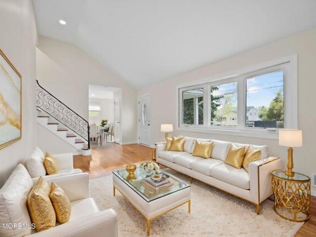House for sale in Holmdel