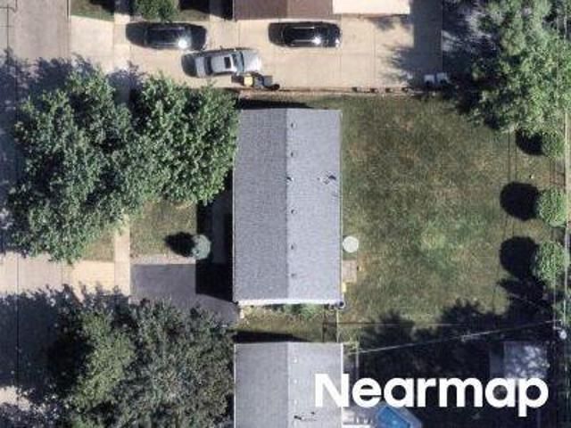 House for sale in Streamwood, Illinois